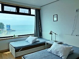 Flat B Hostel - Hostel