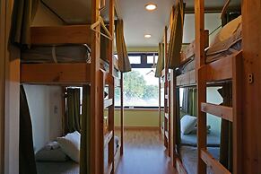 Flat B Hostel - Hostel