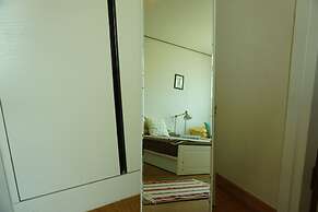 Flat B Hostel - Hostel