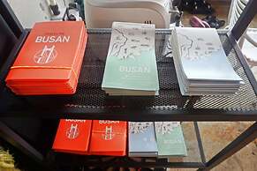 Flat B Hostel - Hostel