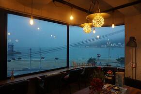 Flat B Hostel - Hostel