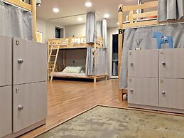 Flat B Hostel - Hostel