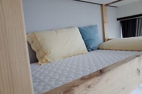 Flat B Hostel - Hostel