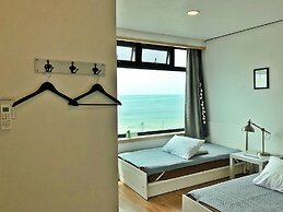 Flat B Hostel - Hostel