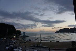 Flat B Hostel - Hostel