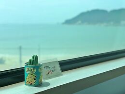 Flat B Hostel - Hostel