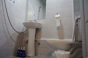 Flat B Hostel - Hostel