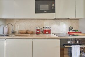 Lisbon Five Stars Apartments - Bica 246