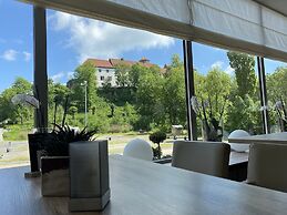 Waldhotel Felsenkeller