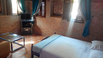 Pasta Plaza Hotel