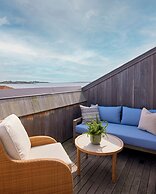 Newport Harbor Island Resort