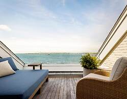 Newport Harbor Island Resort