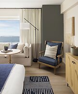 Newport Harbor Island Resort