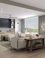 Newport Harbor Island Resort