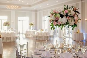 Newport Harbor Island Resort