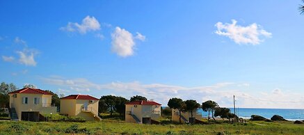 Romanos Beach Villas