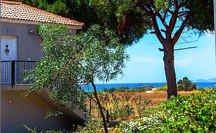 Romanos Beach Villas