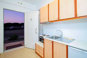 Romanos Beach Villas