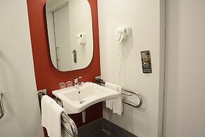 ibis Bangkok IMPACT