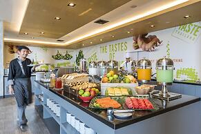 ibis Bangkok IMPACT