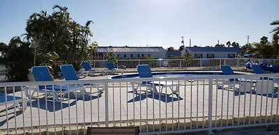 Old Wooden Bridge Resort and Marina