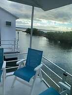 Old Wooden Bridge Resort and Marina