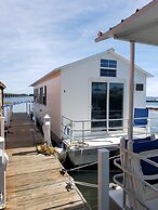 Old Wooden Bridge Resort and Marina