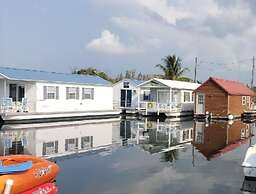 Old Wooden Bridge Resort and Marina