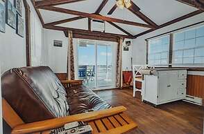 Old Wooden Bridge Resort and Marina