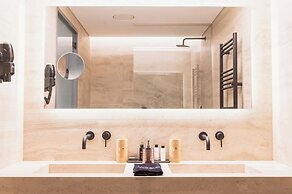Megara Hotel