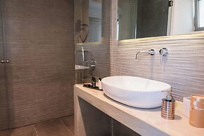 Megara Hotel