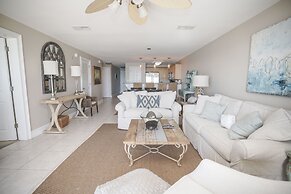 Crystal Dunes Beach Resort by Panhandle Getaways