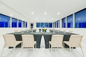Hotel Blue 66