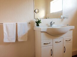 Whitehouse Apartments Rarotonga