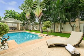 Luxury Pool Villa SRV