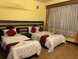 Everest Mount Holiday