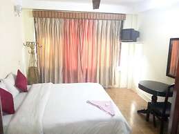 Everest Mount Holiday