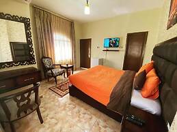 Al Anbat Midtown Hotel