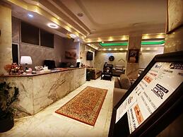 Al Anbat Midtown Hotel