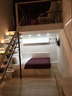 Stony Island Hotel at Blagodatnaya