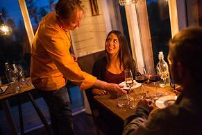 Arctic gourmet cabin