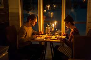 Arctic gourmet cabin