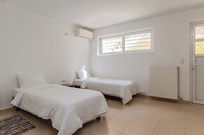 Elvita Spata Luxurious Villa