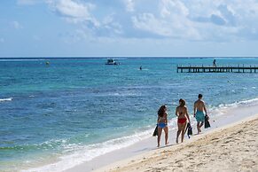 Wyndham Reef Resort - All Inclusive