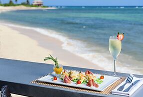 Wyndham Reef Resort - All Inclusive