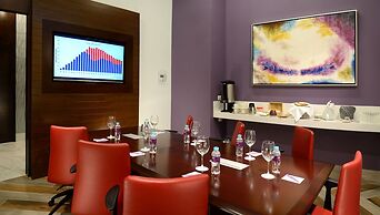 HS HOTSSON Hotel Irapuato
