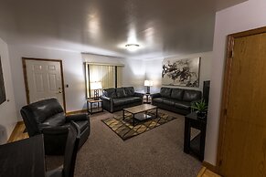 Draft Horse Inn and Suites