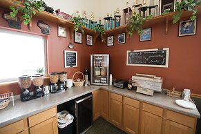 Draft Horse Inn and Suites