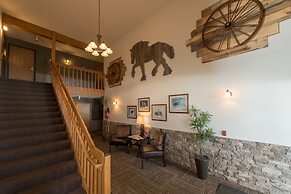 Draft Horse Inn and Suites