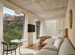 PUBLIC, an Ian Schrager hotel